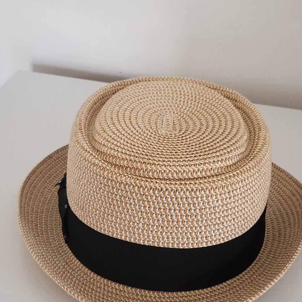 Hat - Picture 2 of 3